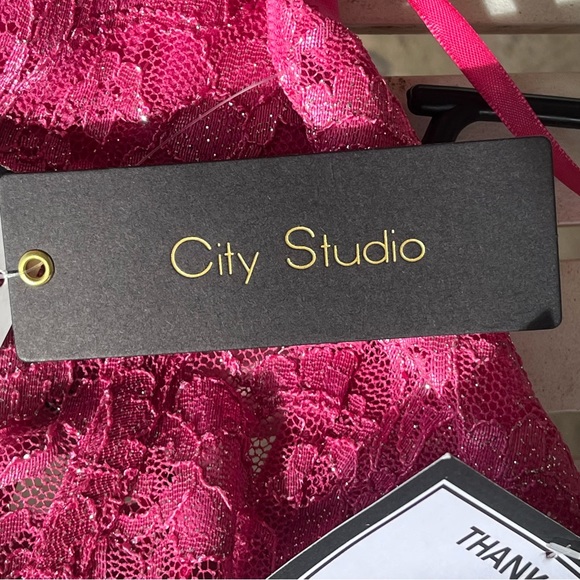 NWT City Studios Fuchsia Sequined Gown Size 11 Juniors - Picture 13 of 15